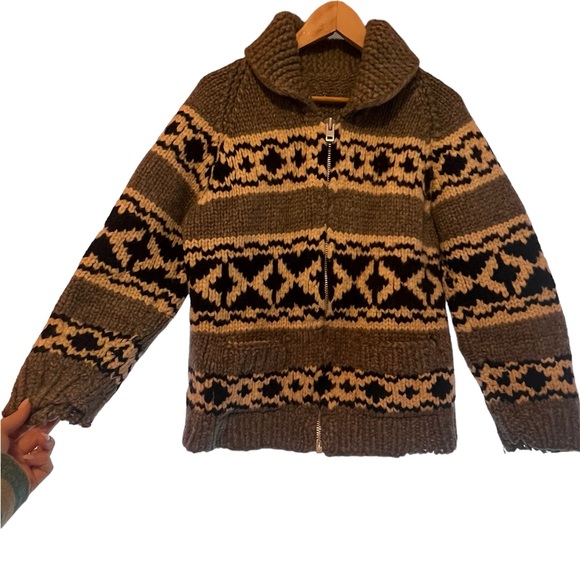 Vintage wool Cowichan sweater - Picture 2 of 11